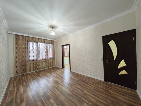 1 otaqlı köhnə tikili - Bakıxanov q. - 45 m²