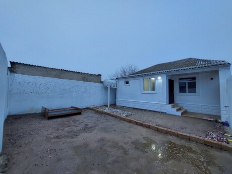 3 otaqlı həyət evi/bağ evi - Hövsan q. - 100 m²