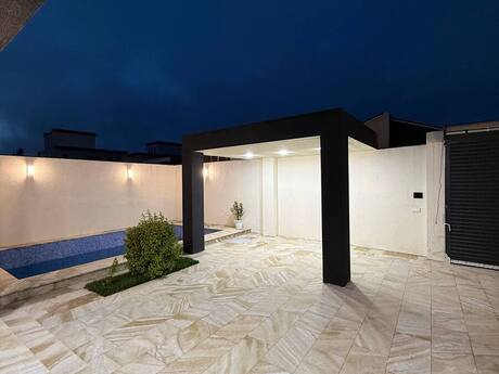 4 otaqlı həyət evi/bağ evi - Şüvəlan q. - 160 m²