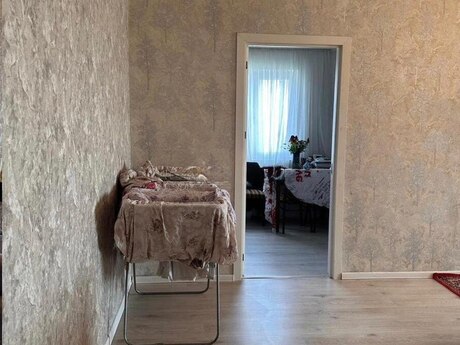 2 otaqlı köhnə tikili - Xalqlar Dostluğu m. - 50 m²