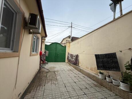 Satılır 3 otaqlı həyət evi/bağ evi 100 m², Azadlıq Prospekti m.
