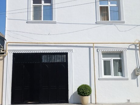 Satılır 5 otaqlı həyət evi/bağ evi 190 m², Suraxanı q.