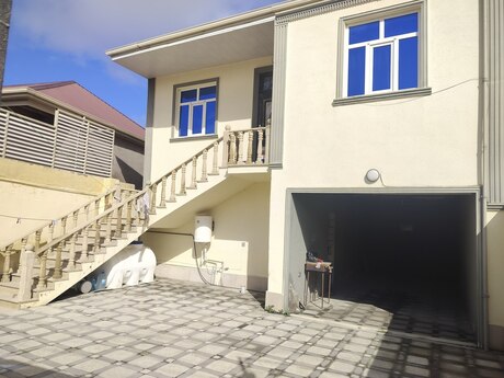 Satılır 3 otaqlı həyət evi/bağ evi 200 m², Binəqədi q.