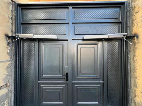 7 otaqlı həyət evi/bağ evi - Bülbülə q. - 250 m²