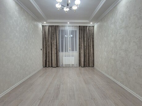 Satlr 2 otaql khn tikili 53 m, Azadlq Prospekti m.