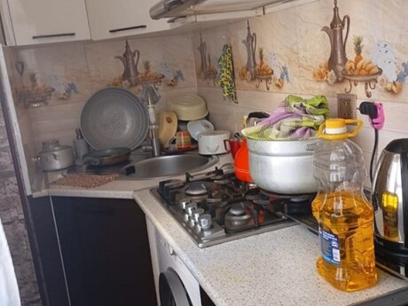 1 otaqlı köhnə tikili - Yeni Günəşli q. - 40 m²