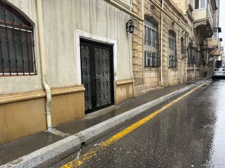 Satılır obyekt 42 m², Sahil m.