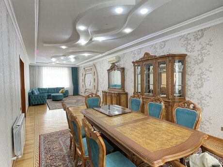 6 otaqlı həyət evi/bağ evi - Xırdalan - 600 m²
