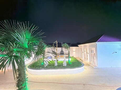 4 otaqlı həyət evi/bağ evi - Mərdəkan q. - 250 m²