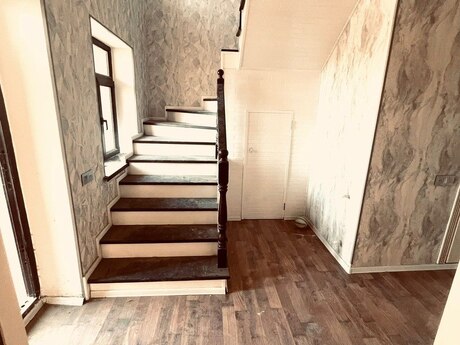 4 otaqlı həyət evi/bağ evi - Biləcəri q. - 180 m²