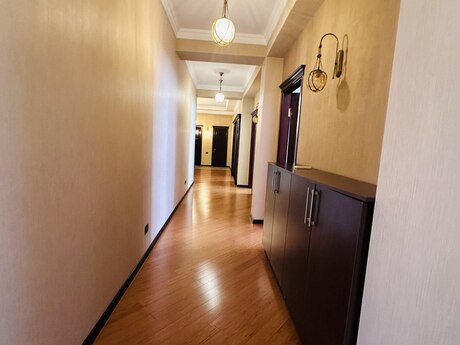4 otaqlı yeni tikili - Nəriman Nərimanov m. - 160 m²