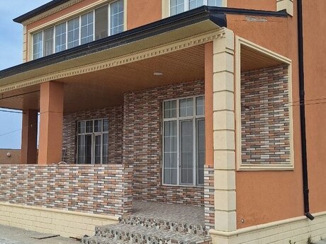 6 otaqlı həyət evi/bağ evi - Nardaran q. - 200 m²
