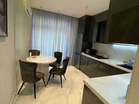 2 otaqlı yeni tikili - 8 Noyabr m. - 105 m²