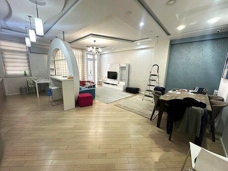 3 otaqlı mənzil, 126 m², Əhmədli: 315 000 ₼ 2