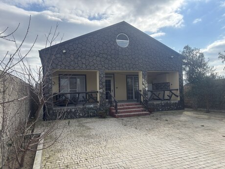 Satılır 4 otaqlı həyət evi/bağ evi 170 m², Bilgəh q.