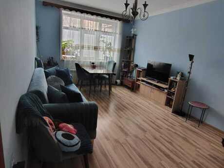 2 otaqlı köhnə tikili - Azadlıq Prospekti m. - 45 m²