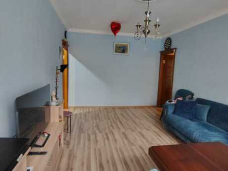 2 otaqlı köhnə tikili - Azadlıq Prospekti m. - 45 m²