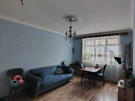 2 otaqlı köhnə tikili - Azadlıq Prospekti m. - 45 m²