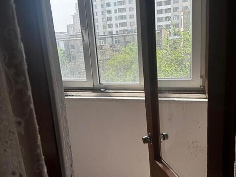 1 otaqlı köhnə tikili - Elmlər Akademiyası m. - 30 m²