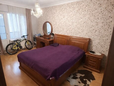 4 otaqlı köhnə tikili - Memar Əcəmi m. - 100 m²