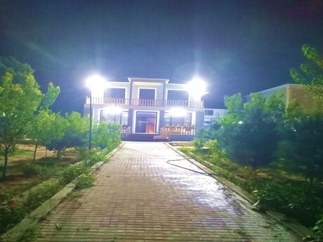 House with Garden, Villa For Sale