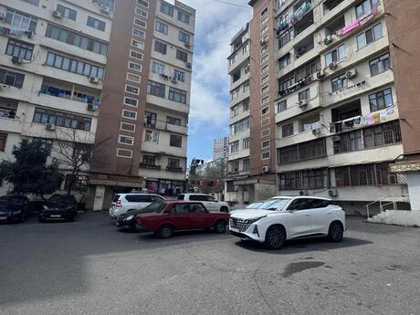 3 otaqlı köhnə tikili - Memar Əcəmi m. - 85 m²