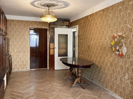 3 otaqlı köhnə tikili - Binəqədi r. - 75 m²