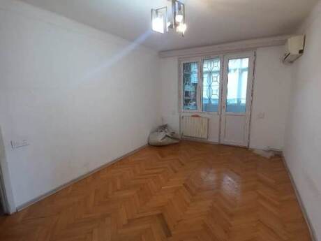 2 otaqlı köhnə tikili - Elmlər Akademiyası m. - 40 m²