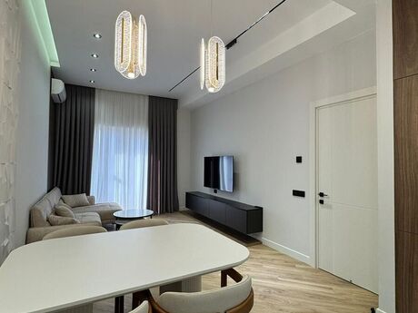 Elan №6002033 - Bakı, 28 May m., 3 otaqlı, 95 m², 9/16 mərtəbə