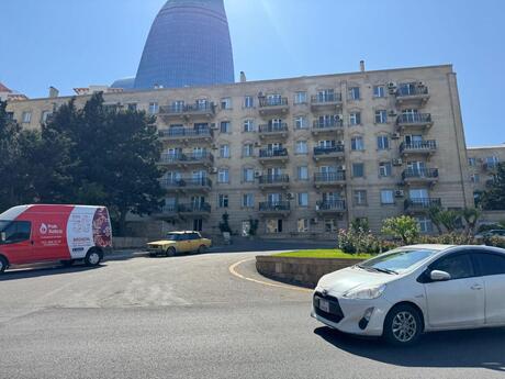 Elan №6002063 - Bakı, İçəri Şəhər m., 4 otaqlı, 130 m², 4/5 mərtəbə