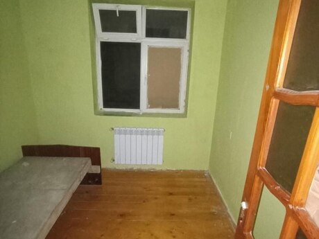 3 otaqlı həyət evi/bağ evi - Bakıxanov q. - 70 m²