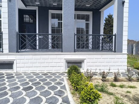 4 otaqlı həyət evi/bağ evi - Novxanı q. - 150 m²