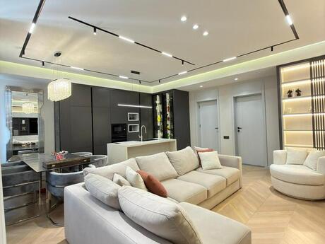 3 otaqlı yeni tikili - 28 May m. - 135 m²