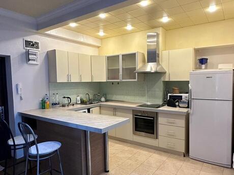 3 otaqlı yeni tikili - İçəri Şəhər m. - 110 m²