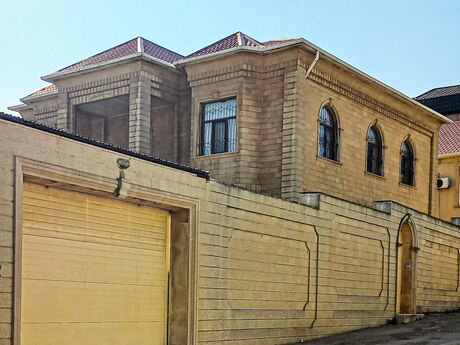 Satılır 8 otaqlı həyət evi/bağ evi 350 m², Həzi Aslanov q.
