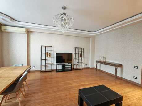 4 otaqlı yeni tikili - Nizami m. - 185 m²