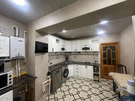 3 otaqlı köhnə tikili - Əhmədli m. - 65 m²