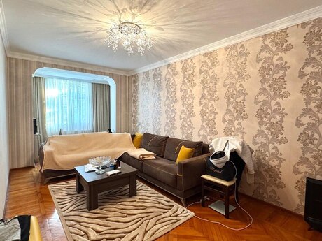 Объявление №6002592 - Баку, м. Ази Асланов, 3-комн., 85 м², 2/5 этаж