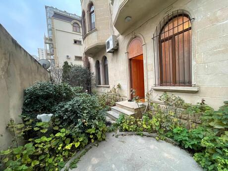 Объявление №6002685 - Баку, Наримановский  р., 14-комн., 800 м²