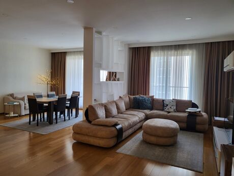 4 otaqlı yeni tikili - 28 May m. - 220 m²