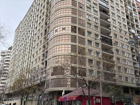 1 otaqlı yeni tikili - Gənclik m. - 62 m²