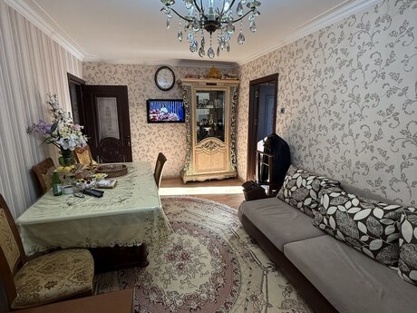 Elan №6002831 - Bakı, Xalqlar Dostluğu m., 3 otaqlı, 55 m², 2/5 mərtəbə