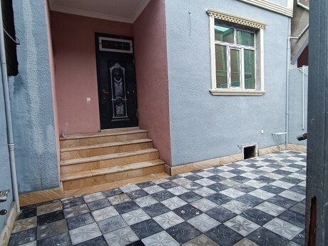 4 otaqlı həyət evi/bağ evi - Xırdalan - 121 m²
