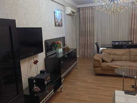 3-комн. новостройка - м. Ахмедлы - 100 м²