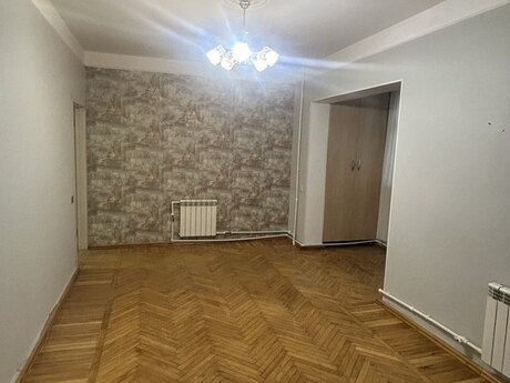 1 otaqlı köhnə tikili - Azadlıq Prospekti m. - 45 m²