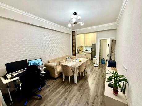 Объявление №6003086 - Баку, м. 20 января, 2-комн., 50 м², 13/18 этаж