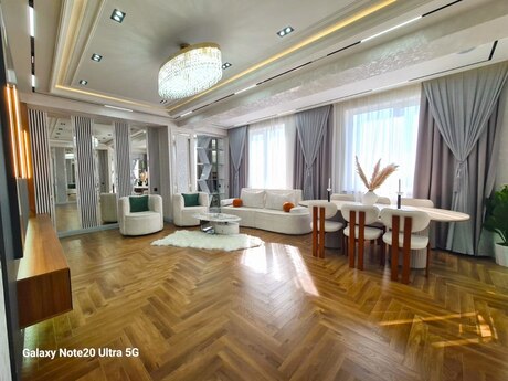4-комн. новостройка - м. Кара Караев - 186 м²