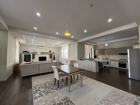 5 otaqlı həyət evi/bağ evi - Sea Breeze q. - 225 m²