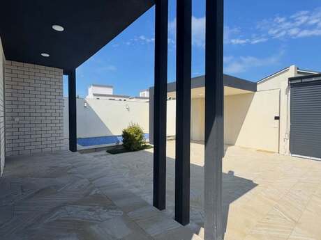4 otaqlı həyət evi/bağ evi - Şüvəlan q. - 160 m²