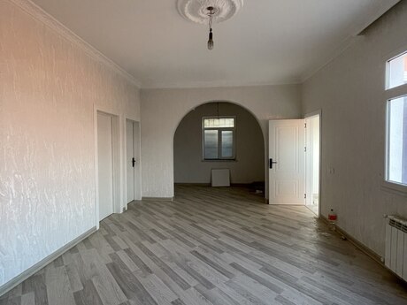 5 otaqlı həyət evi/bağ evi - Zığ q. - 150 m²